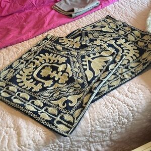 22x22 Pottery Barn Pillow Shams